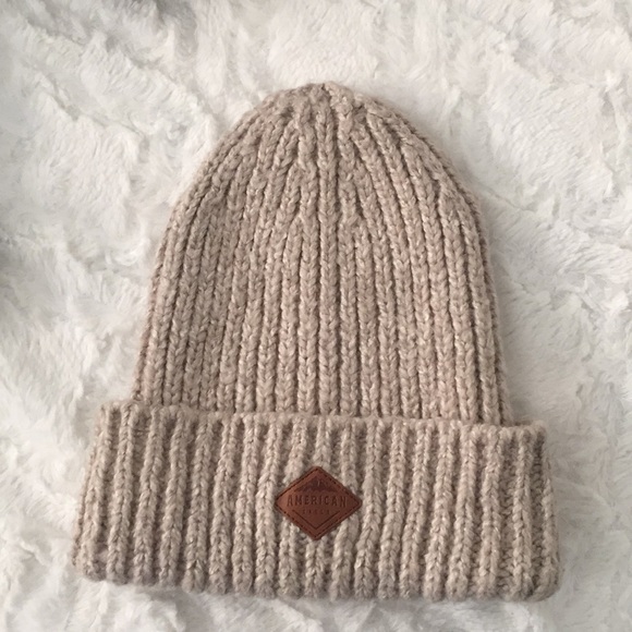 American Eagle Outfitters Accessories - NWOT American Eagle beanie